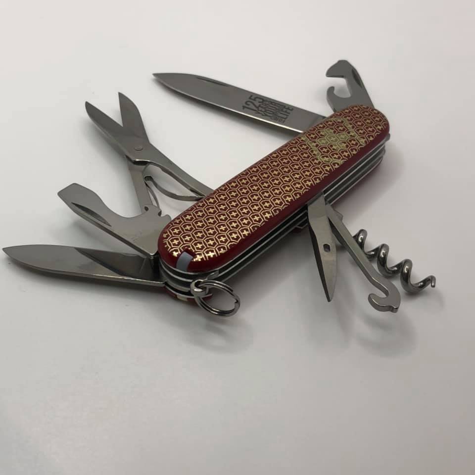 Victorinox Climber a € 27,60 (oggi)